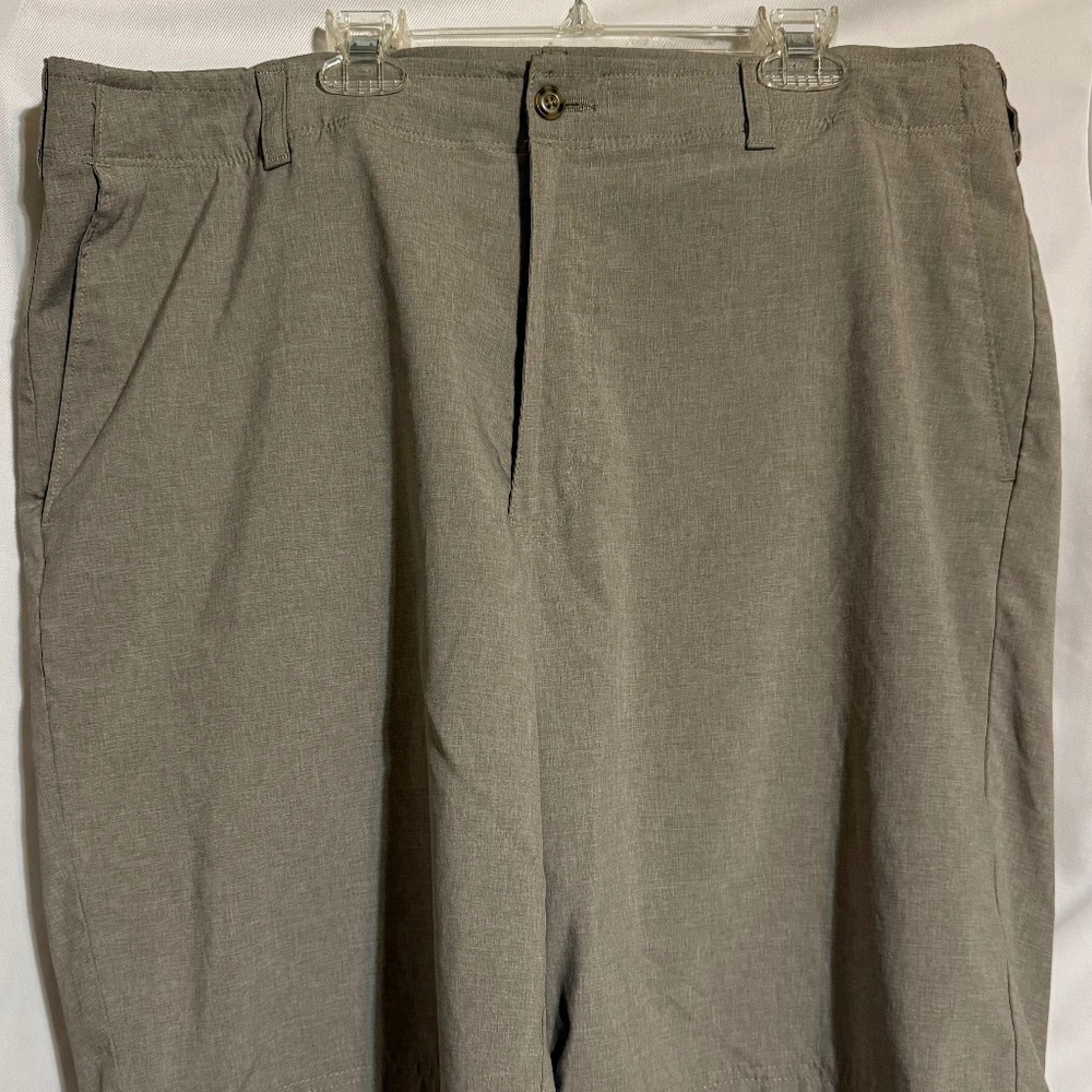 Ben Hogan Tan Men's Golf Shorts Size 40